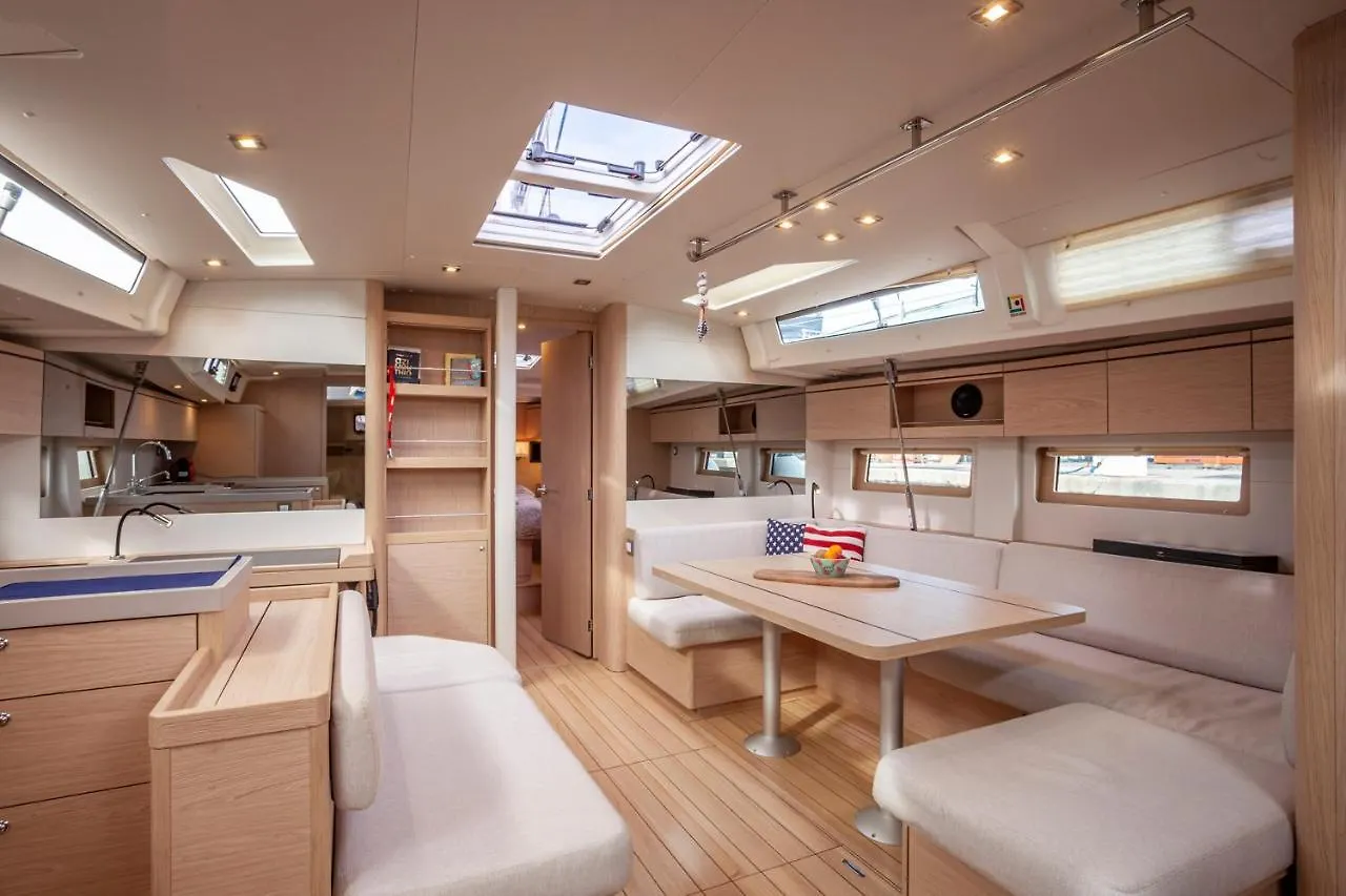 بوتيل فندق Yacht Psari سالونيك اليونان