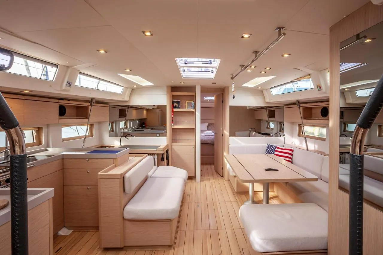 بوتيل فندق Yacht Psari سالونيك اليونان