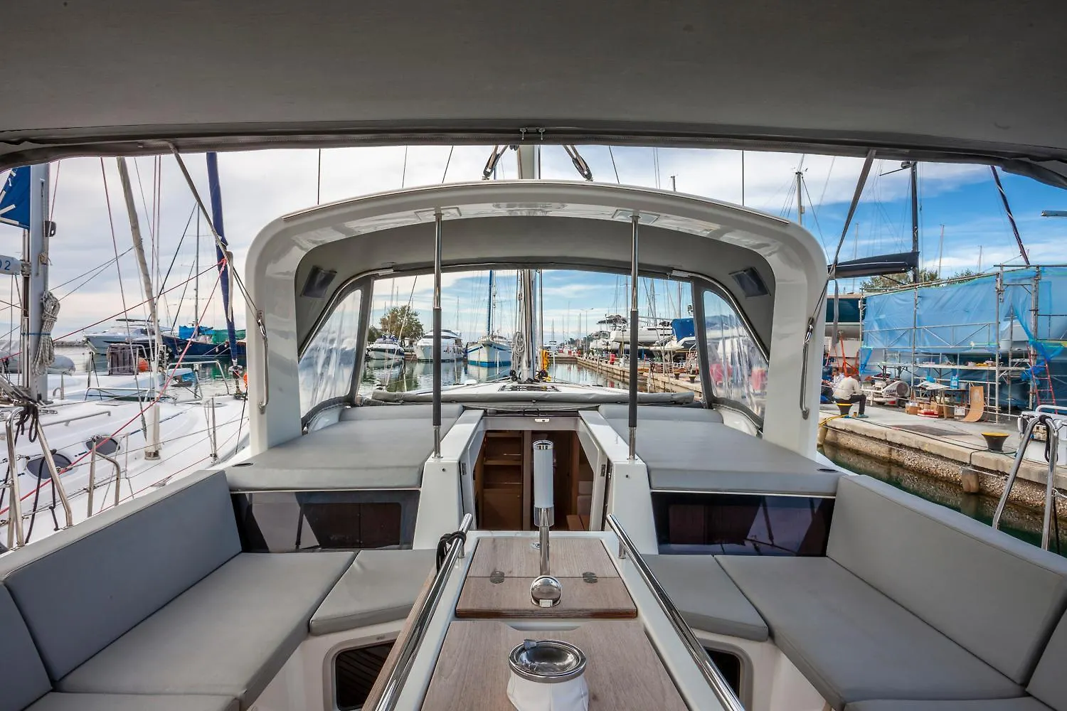 Πλωτό κατάλυμα Yacht Psari Ξενοδοχείο Θεσσαλονίκη